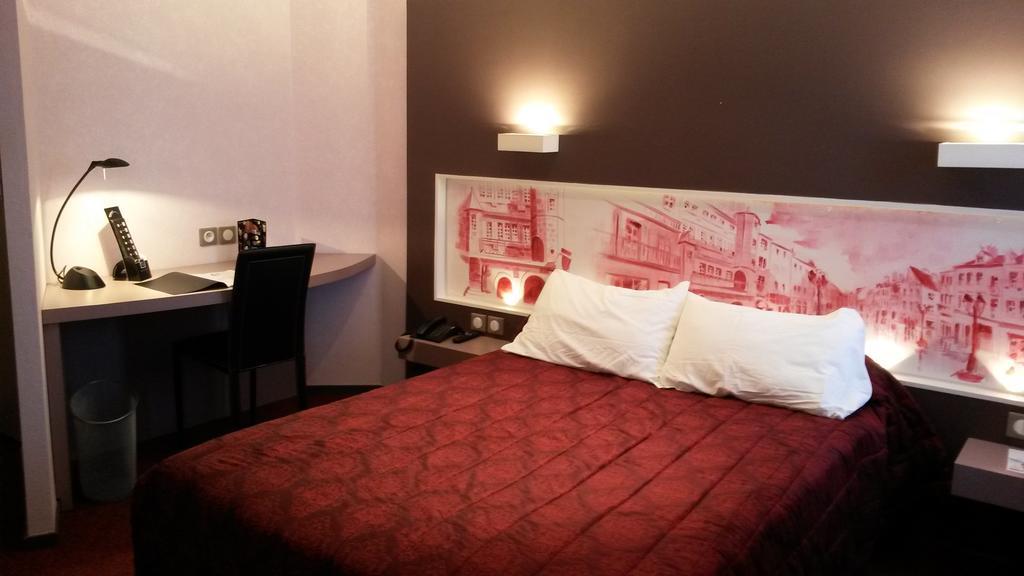 Hotel De La Cloche โดล ห้อง รูปภาพ