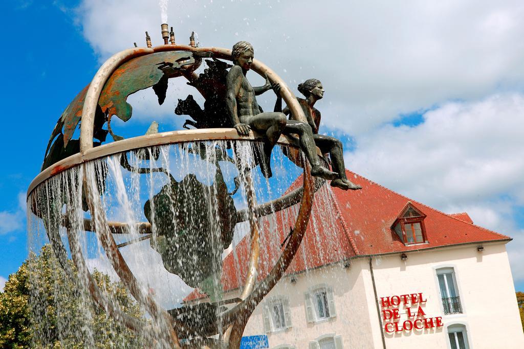 Hotel De La Cloche โดล ภายนอก รูปภาพ