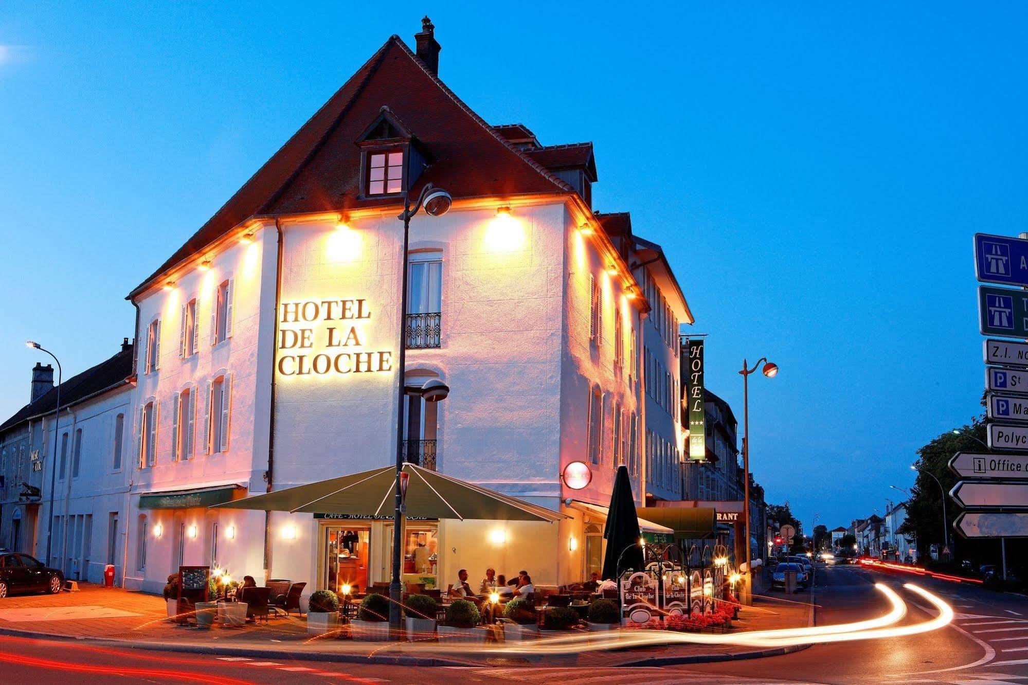 Hotel De La Cloche โดล ภายนอก รูปภาพ